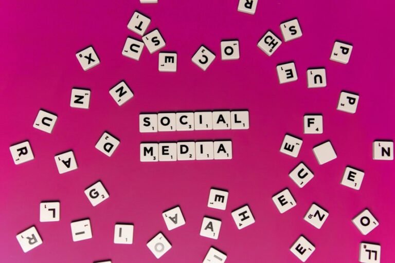 maximize social media advertising
